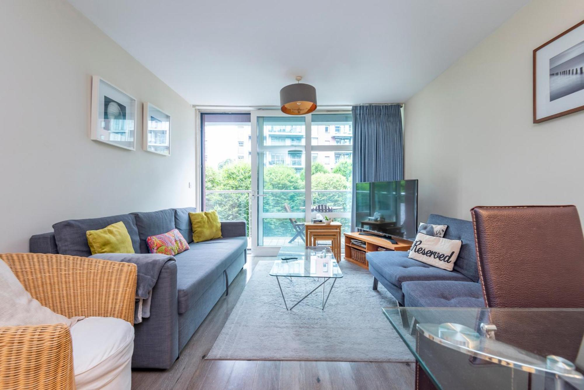 Battersea Power Station Apartment Лондон Экстерьер фото