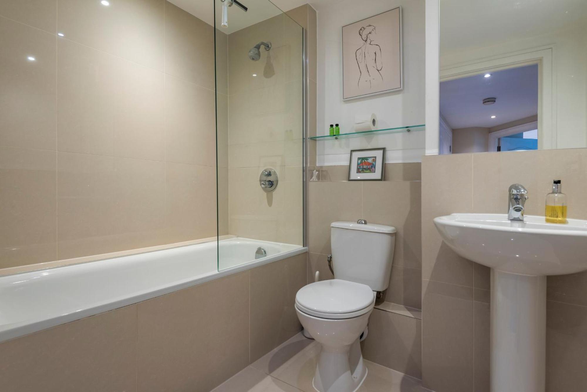 Battersea Power Station Apartment Лондон Экстерьер фото